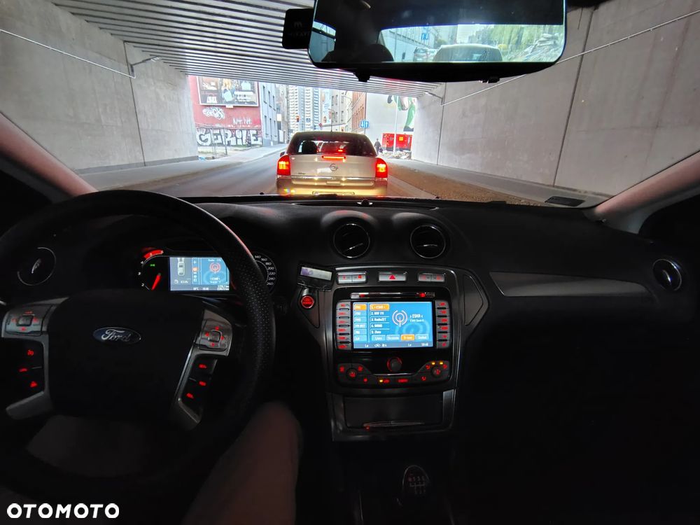 Ford Mondeo 1.8 TDCi Titanium X - 11
