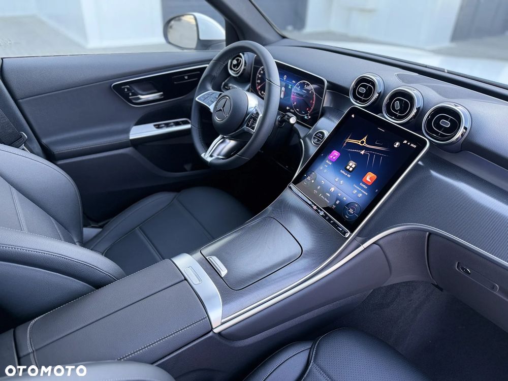 Mercedes-Benz GLC - 26