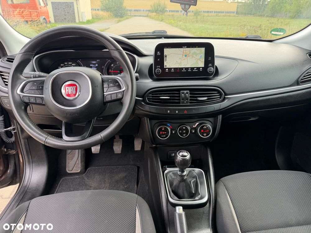 Fiat Tipo 1.4 16v Lounge EU6d - 21
