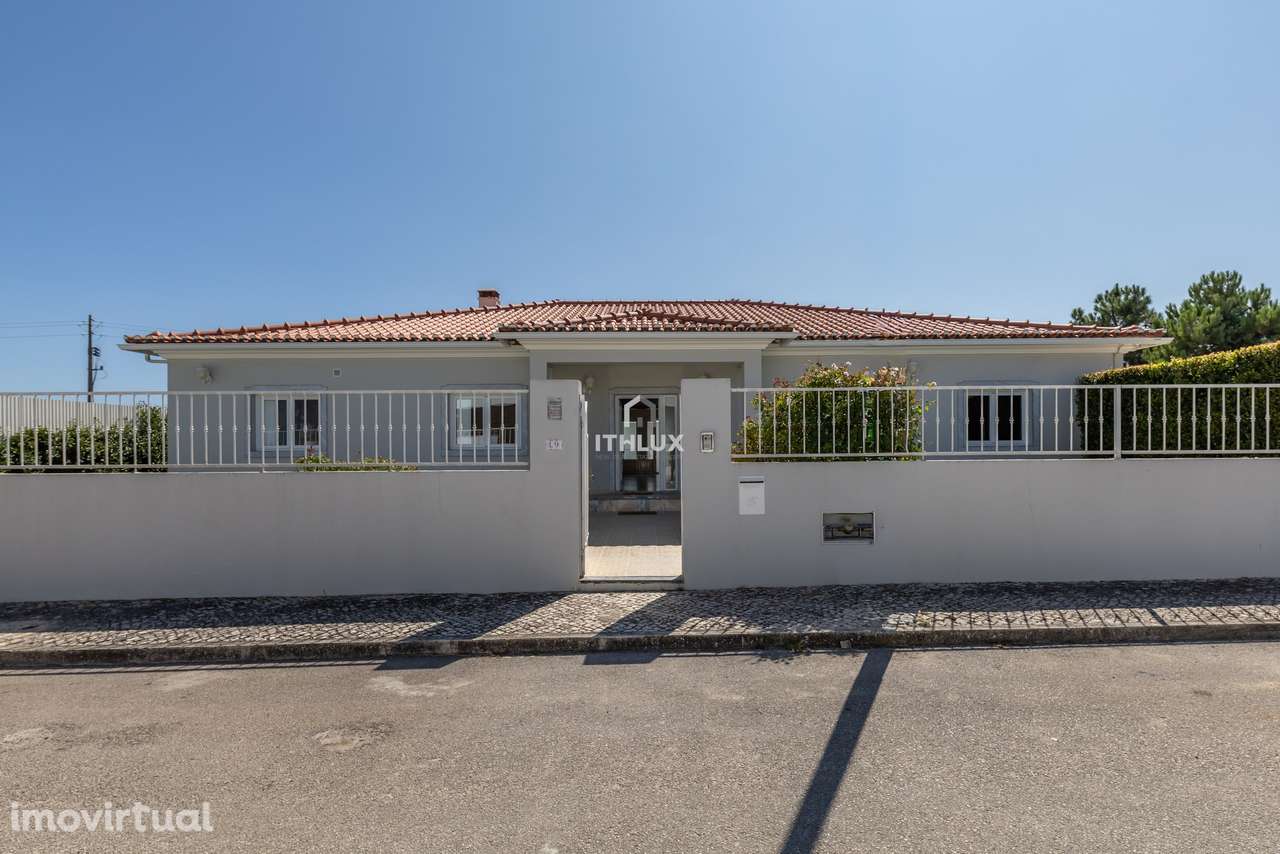 Moradia T4 Térrea com Jardim e Piscina - Grande imagem: 3/60