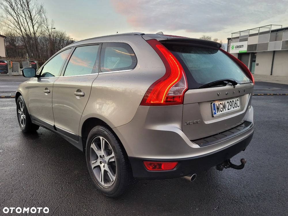 Volvo XC 60 D5 AWD Summum - 6