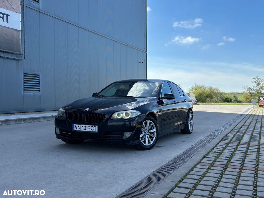BMW Seria 5 525d Sport-Aut. - 1