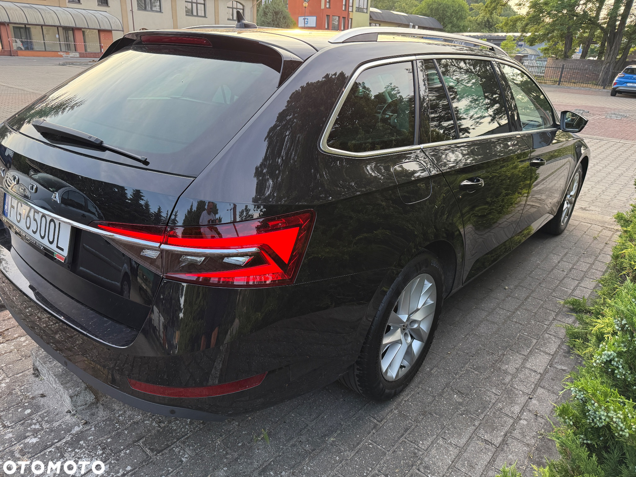 Skoda Superb 2.0 TDI SCR Style DSG - 2