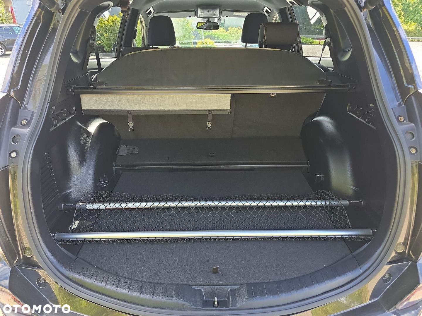 Toyota RAV4 Hybrid Premium 4x4 - 12