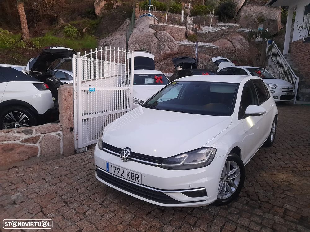 VW Golf 1.6 TDI Highline - 9