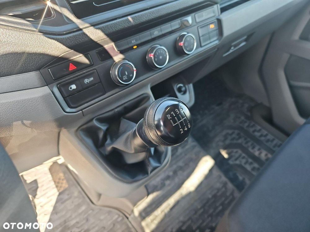 Volkswagen Crafter - 14