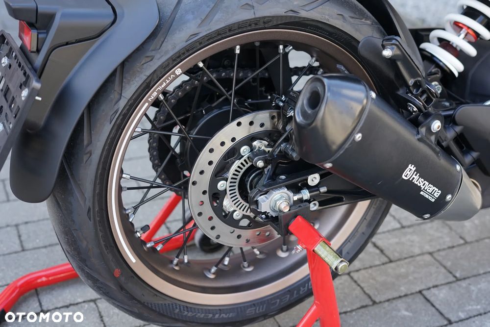 Husqvarna Vitpilen - 9