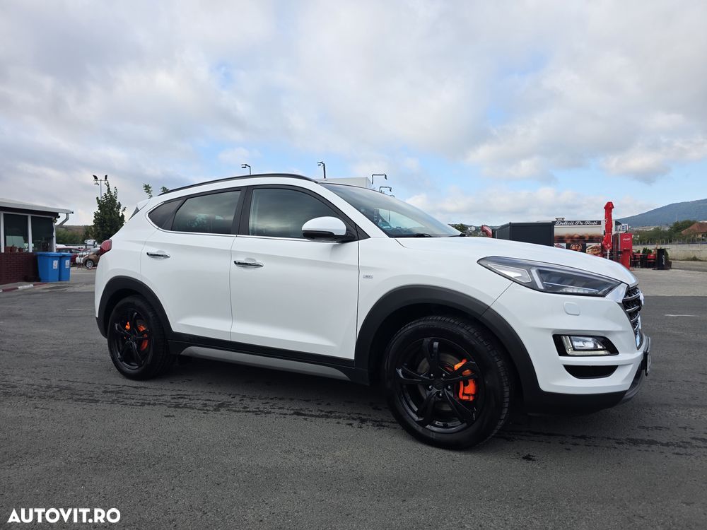 Hyundai Tucson - 2