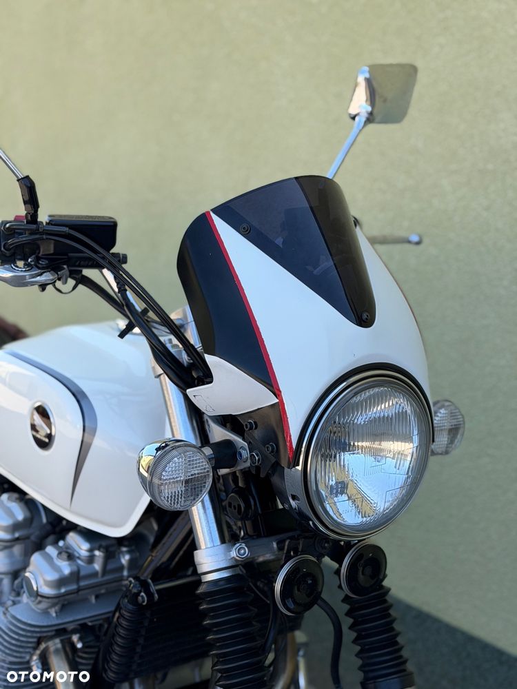 Honda CB - 2