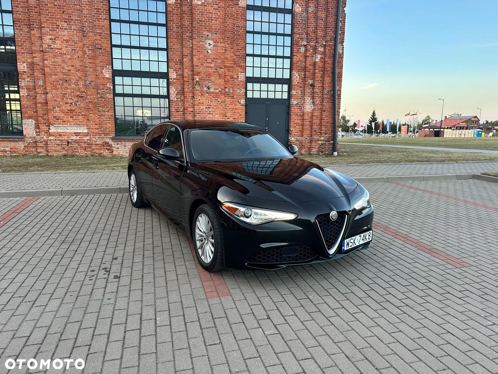 Alfa Romeo Giulia 2.0 Turbo 16V AT8-Q4 Sprint - 2
