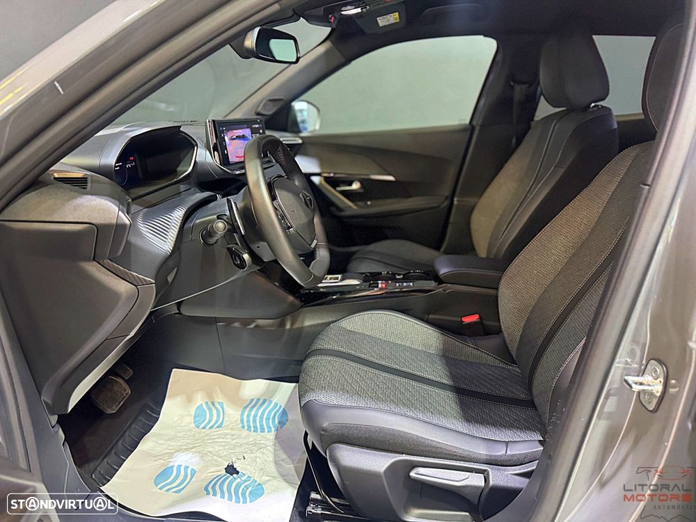 Peugeot 2008 PureTech 130 EAT8 Allure - 15