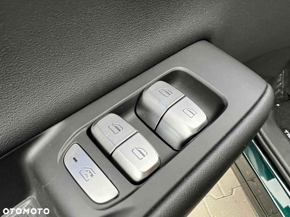 Chery Tiggo 8 1.5 T-GDI Super Hybrid Prestige DCT - 32