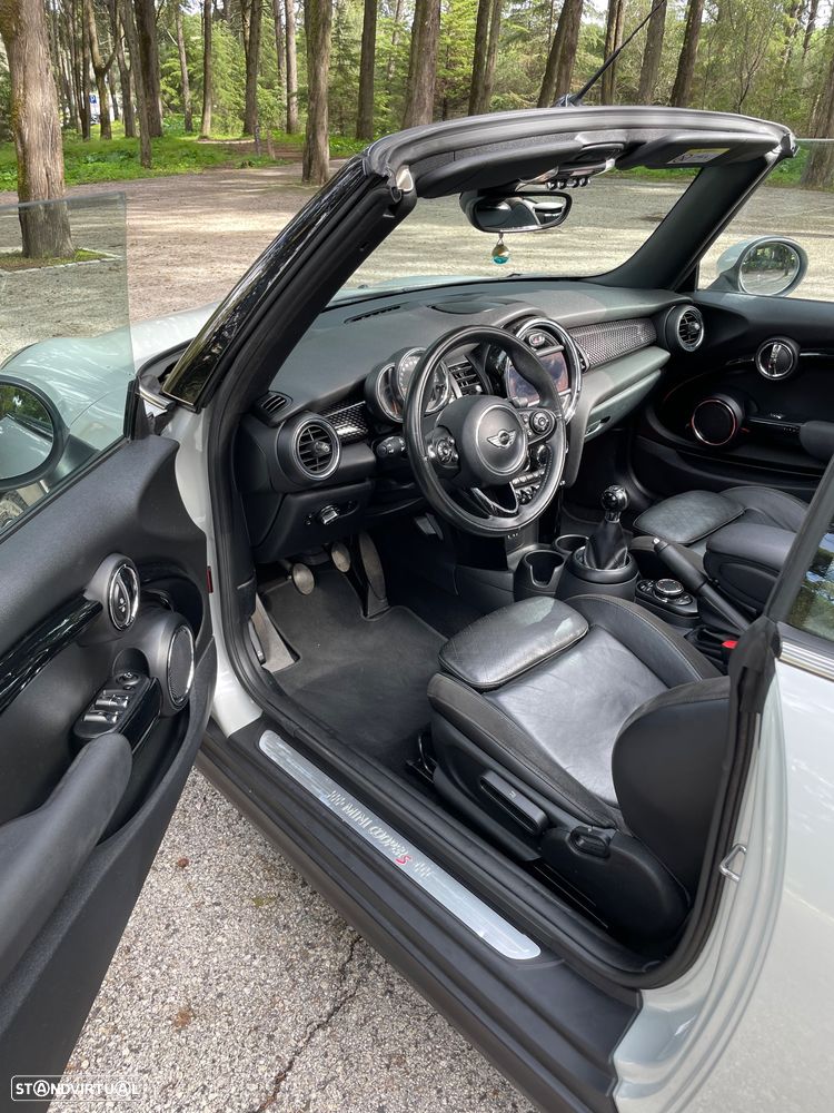 MINI Cabrio Cooper S - 13