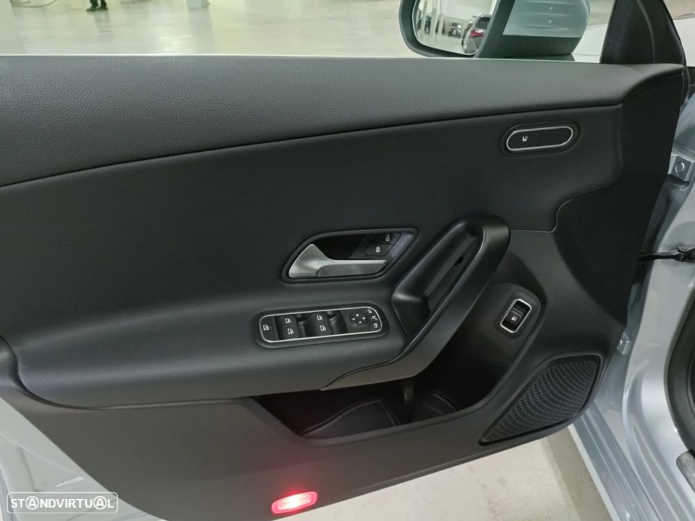 Mercedes-Benz CLA 250 e Shooting Brake Progressive - 22