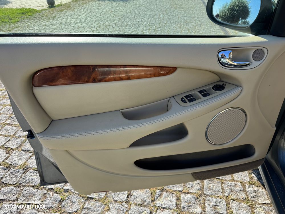 Jaguar X-Type 2.0 D Executive - 15