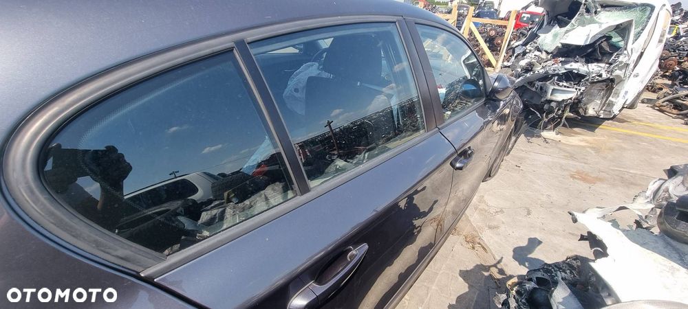 DRZWI PRAWE TYŁ BMW SERIA I E87 118 A22 - 5