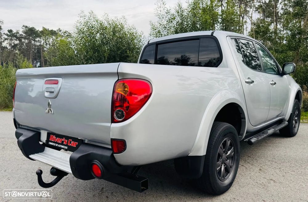 Mitsubishi L200 2.5 DI-D CD Invite AC CC 4WD - 10