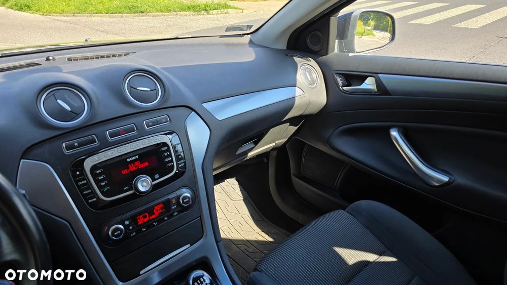 Ford Mondeo 1.6 Eco Boost Titanium - 8
