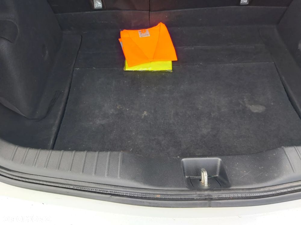 Honda Civic 1.8 i-VTEC Comfort Black Edition - 15