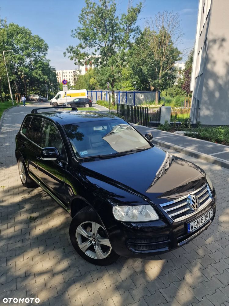Volkswagen Touareg - 1