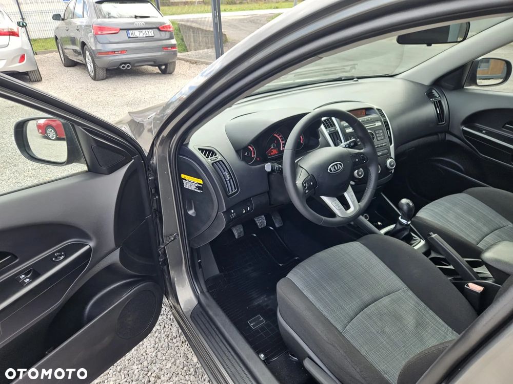 Kia Ceed 1.4 CVVT Spirit - 18