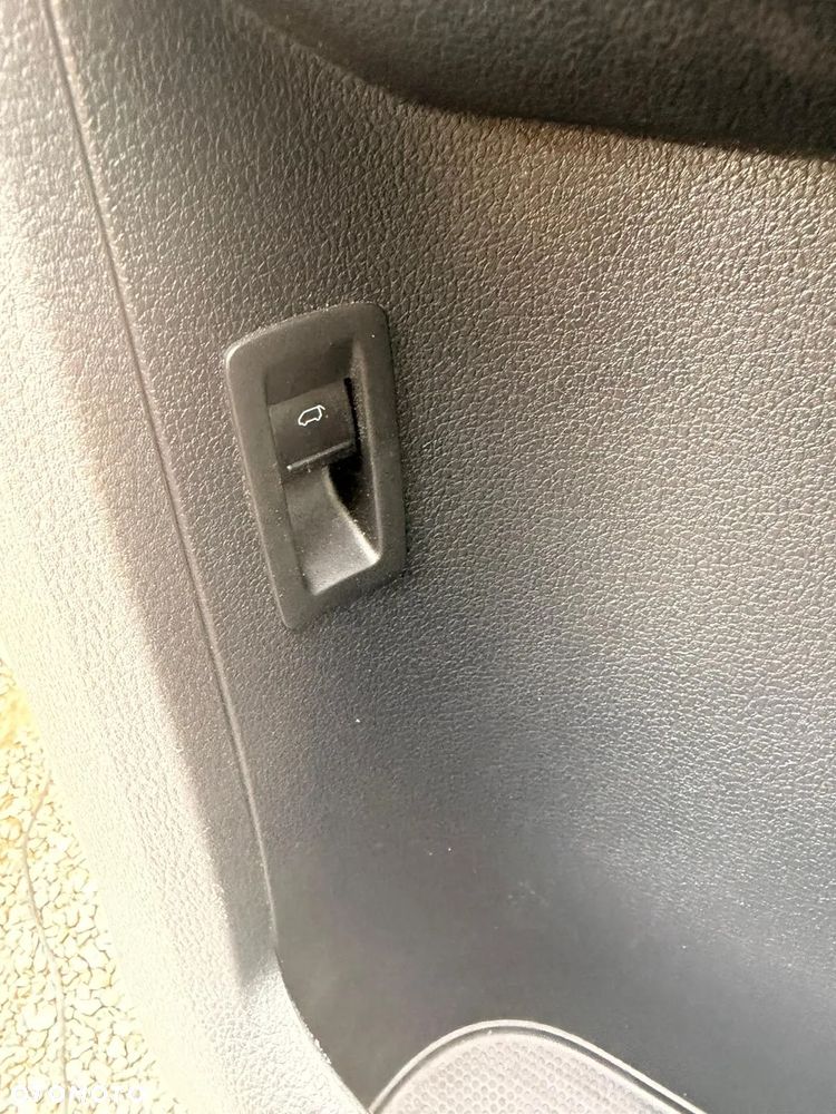 Volkswagen Multivan 2.0 TDI L1 Highline 4Motion DSG - 24