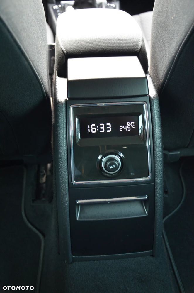 Skoda Superb 2.0 TDI Green tec 4x4 Exclusive - 29