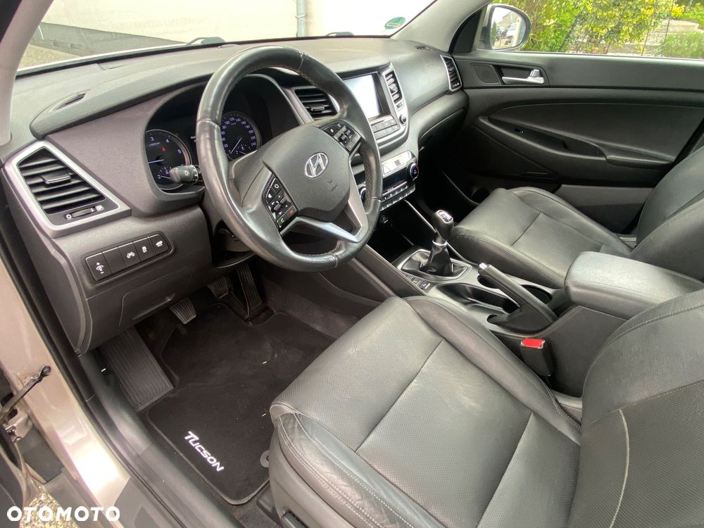 Hyundai Tucson 2.0 CRDI 4WD Premium - 6