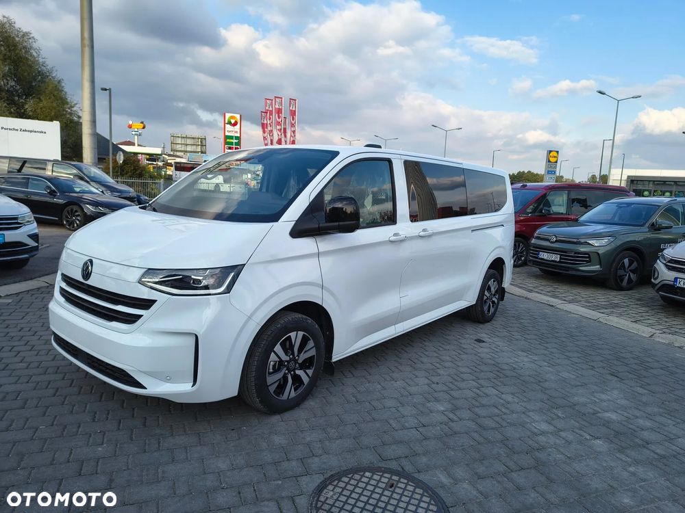 Volkswagen Caravelle - 2