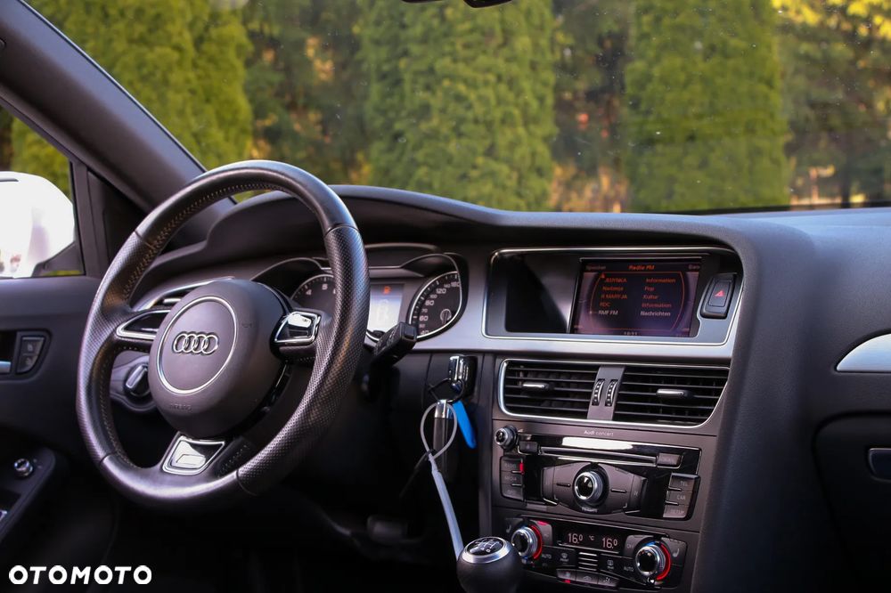 Audi A4 Avant 2.0 TFSI quattro S line Sportpaket - 24