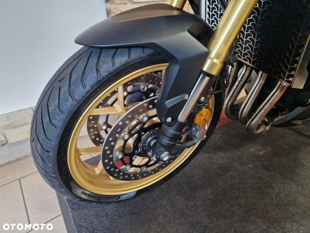 Honda Hornet - 20