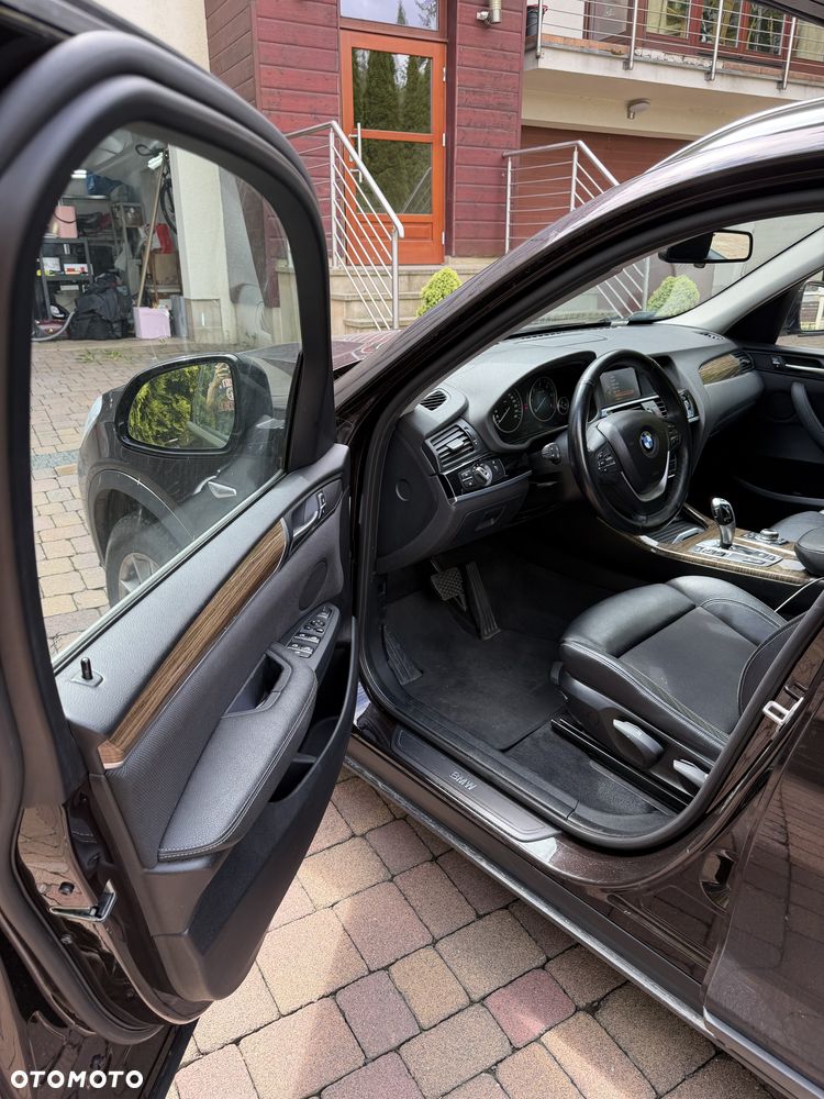 BMW X3 xDrive20d Advantage - 25