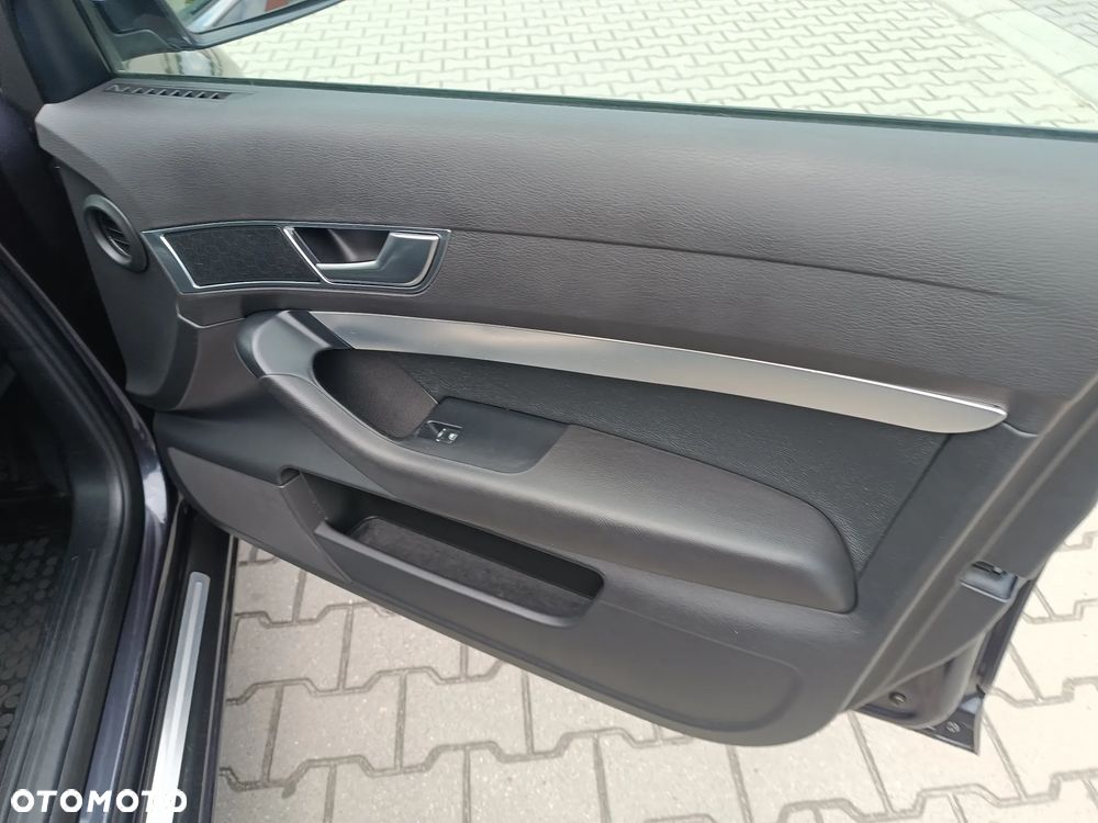 Audi A6 Avant - 15
