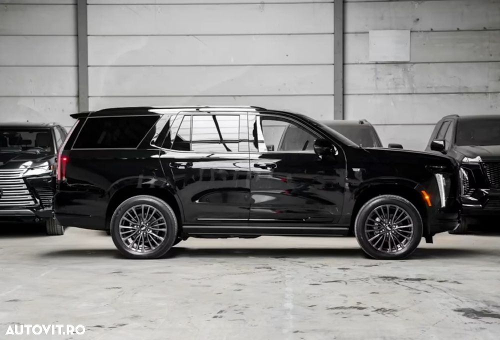 Cadillac Escalade - 4