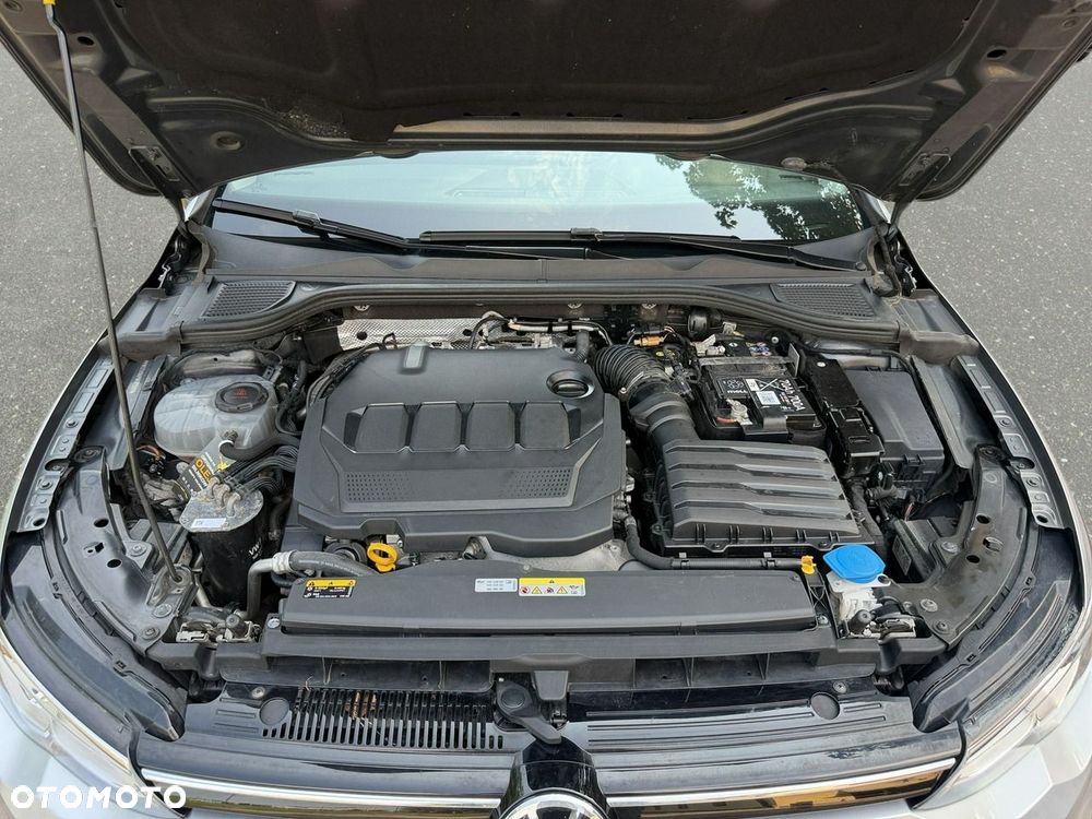 Volkswagen Golf - 26