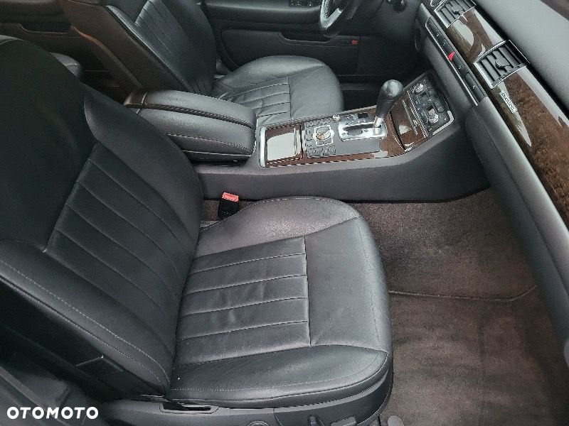 Audi A8 - 11