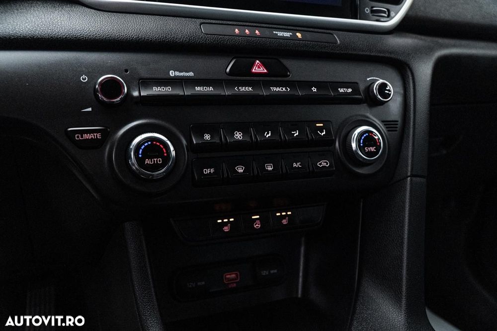 Kia Sportage 1.6 CRDI AWD Eco-Dynamics+ (48V M-H) DCT PLATINUM - 12