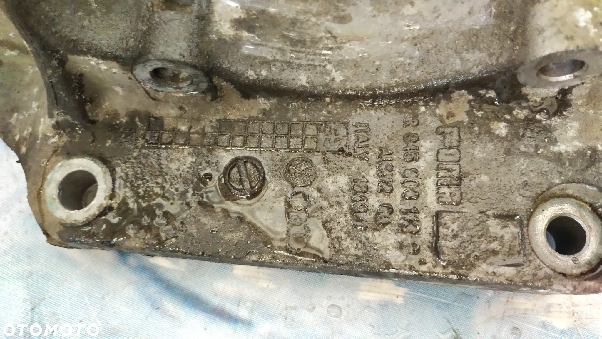 ŁAPA AUDI A3 8L LIFT 1,9 TDI 130 KM ASZ 045903143C - 2