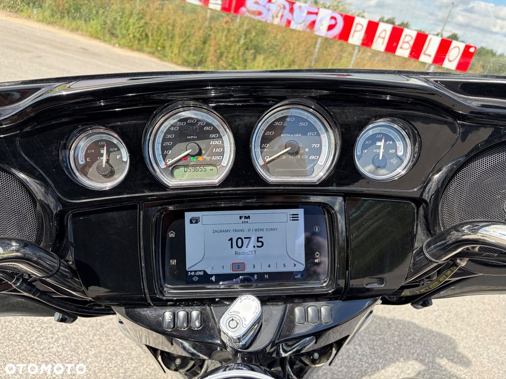 Harley-Davidson FLH Electra Glide - 12