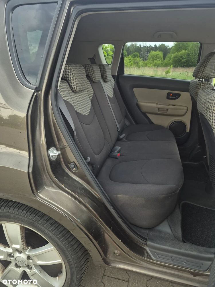 Kia Soul 1.6 CRDI M - 8