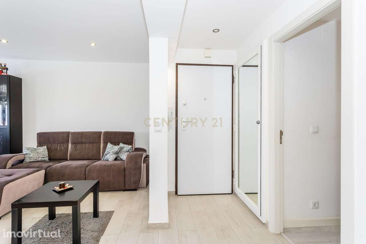 T2 Totalmente Remodelado - Marvila - Grande imagem: 3/17