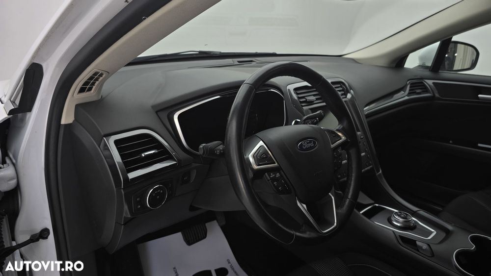 Ford Mondeo 2.0 TDCI Aut. AWD Vignale - 14
