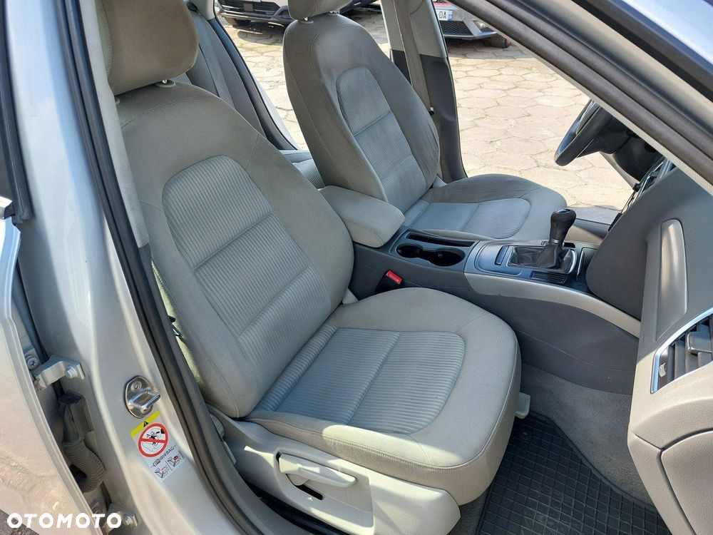 Audi A4 Avant - 16