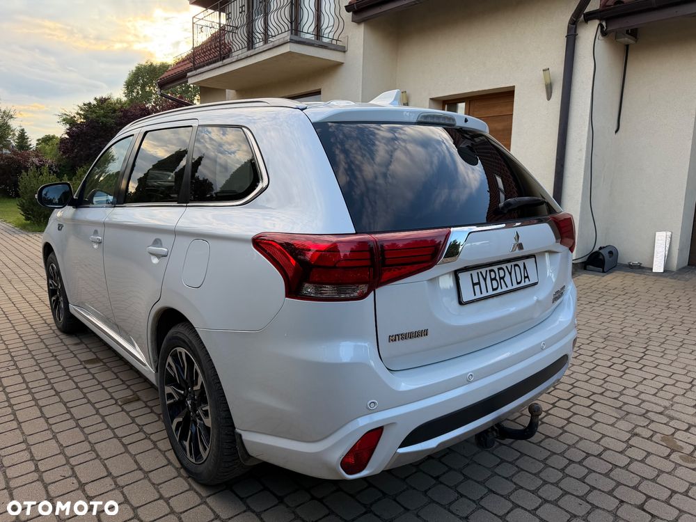 Mitsubishi Outlander Intense + - 3