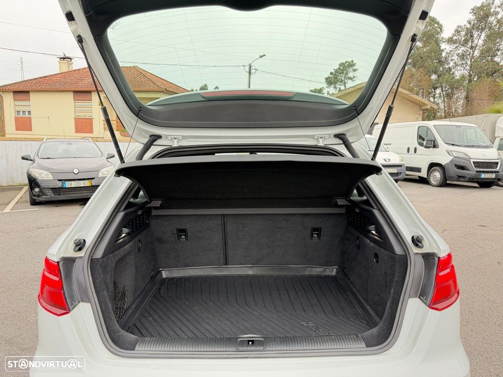 Audi A3 Sportback 1.6 TDI S-line S tronic - 5