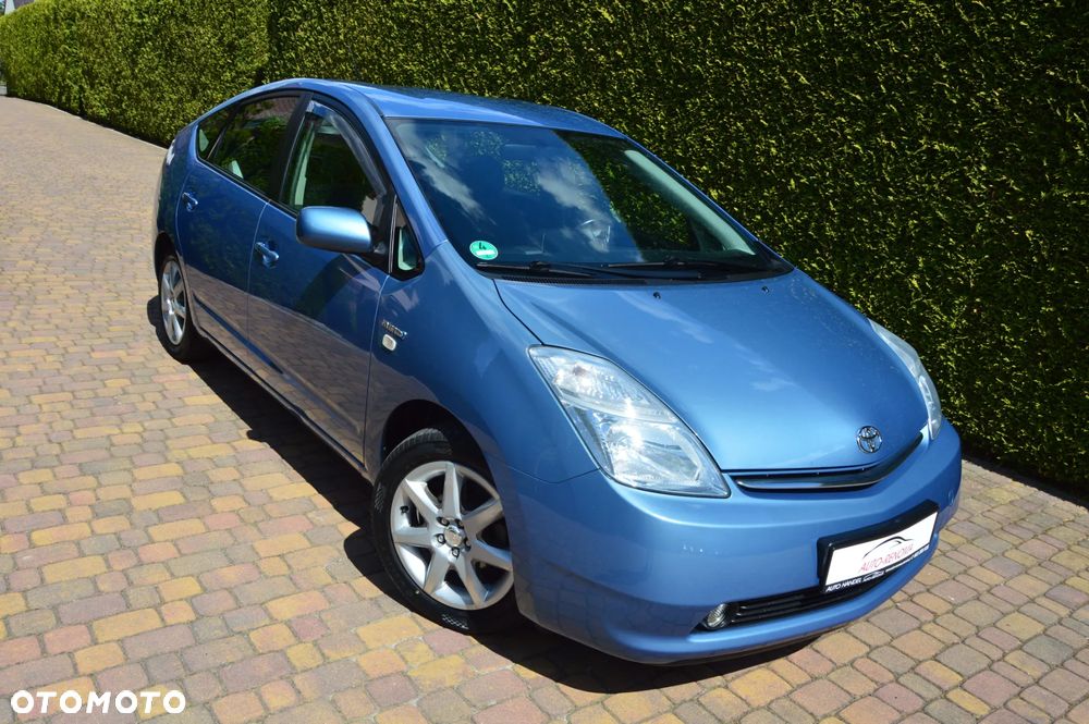 Toyota Prius - 5