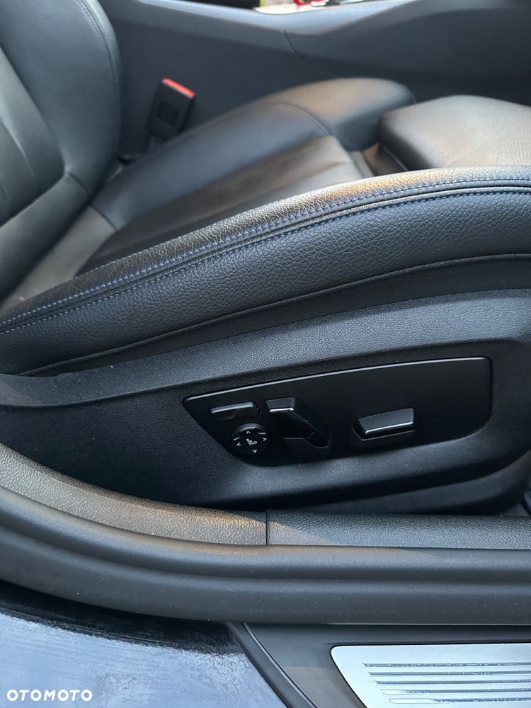 BMW Seria 5 520d xDrive M Sport sport - 20
