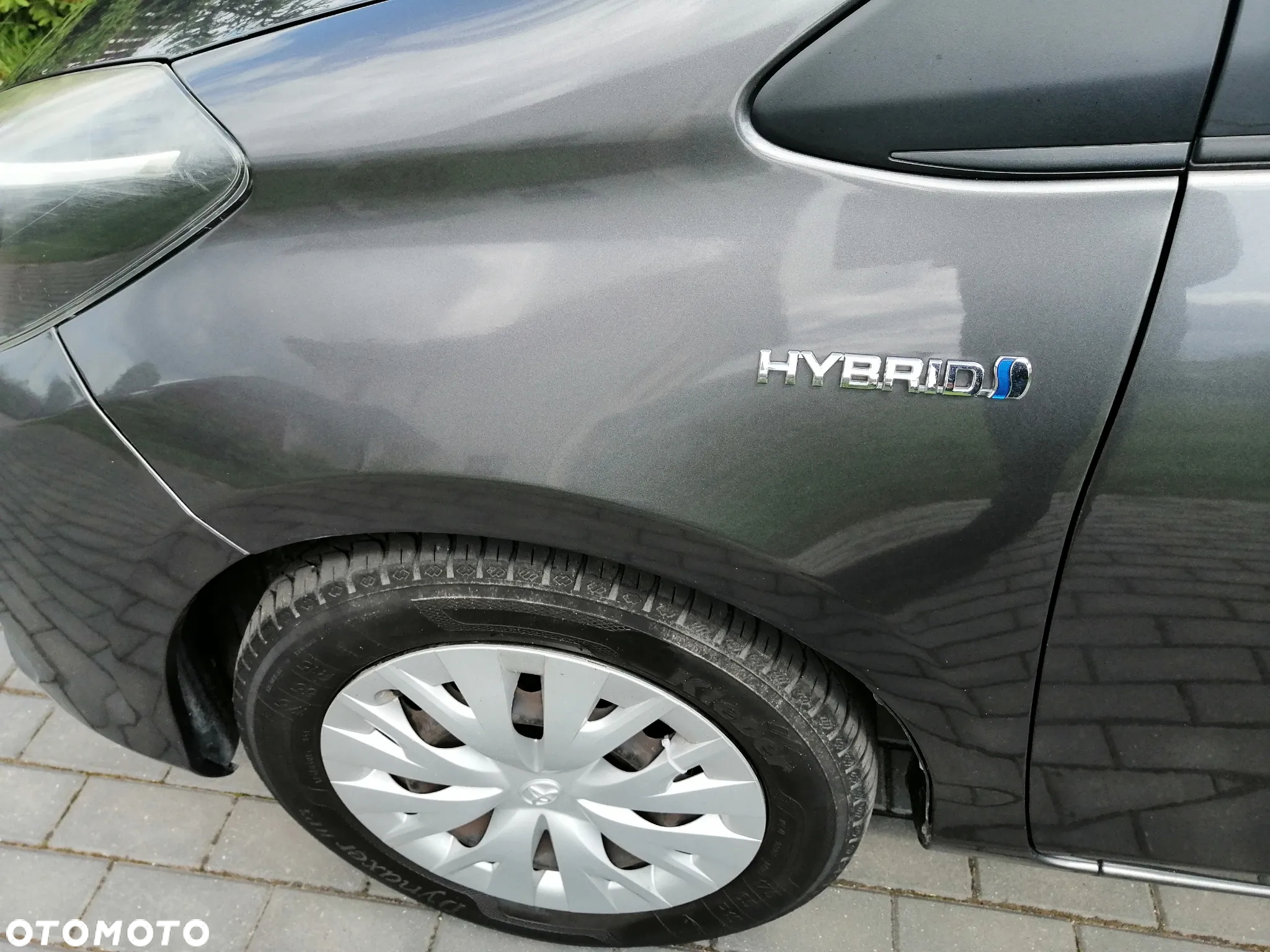 Toyota Yaris Hybrid 100 Dynamic - 15