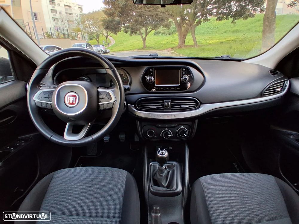 Fiat Tipo Station Wagon 1.4 Lounge - 13