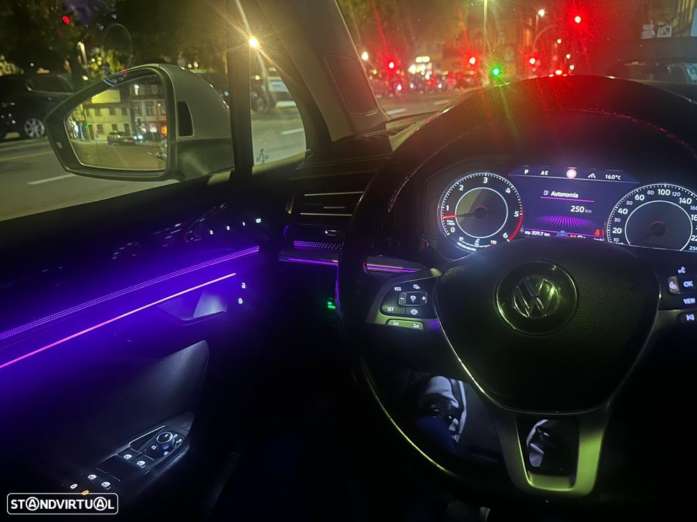 VW Touareg 3.0 TDI V6 Elegance Plus - 48